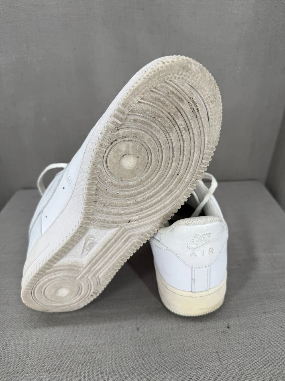 Nike Air Force 1 Shoes Mens Size 8 Triple White Sneakers Low Athletic AF1 '07